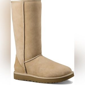 New UGG CLASSIC TALL II size 5